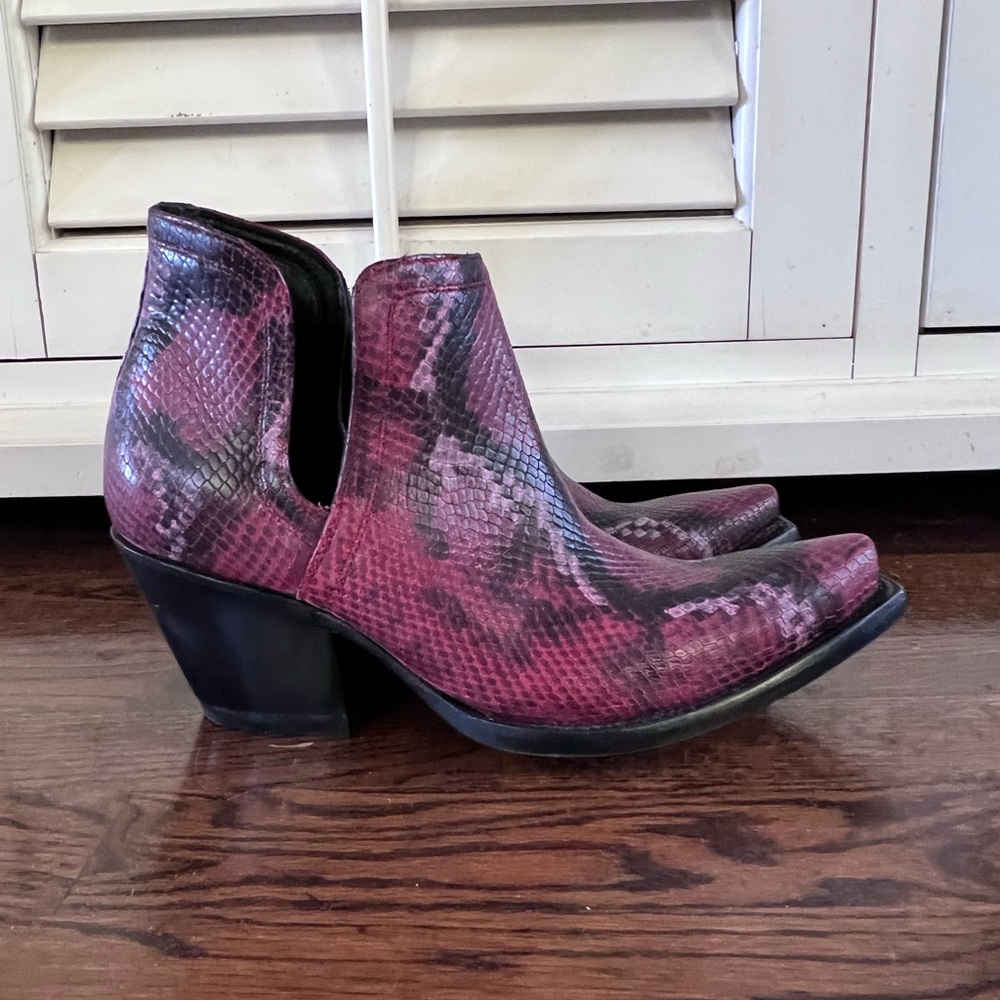 Ariat Dixon Women's Snakeskin Ankle Boots